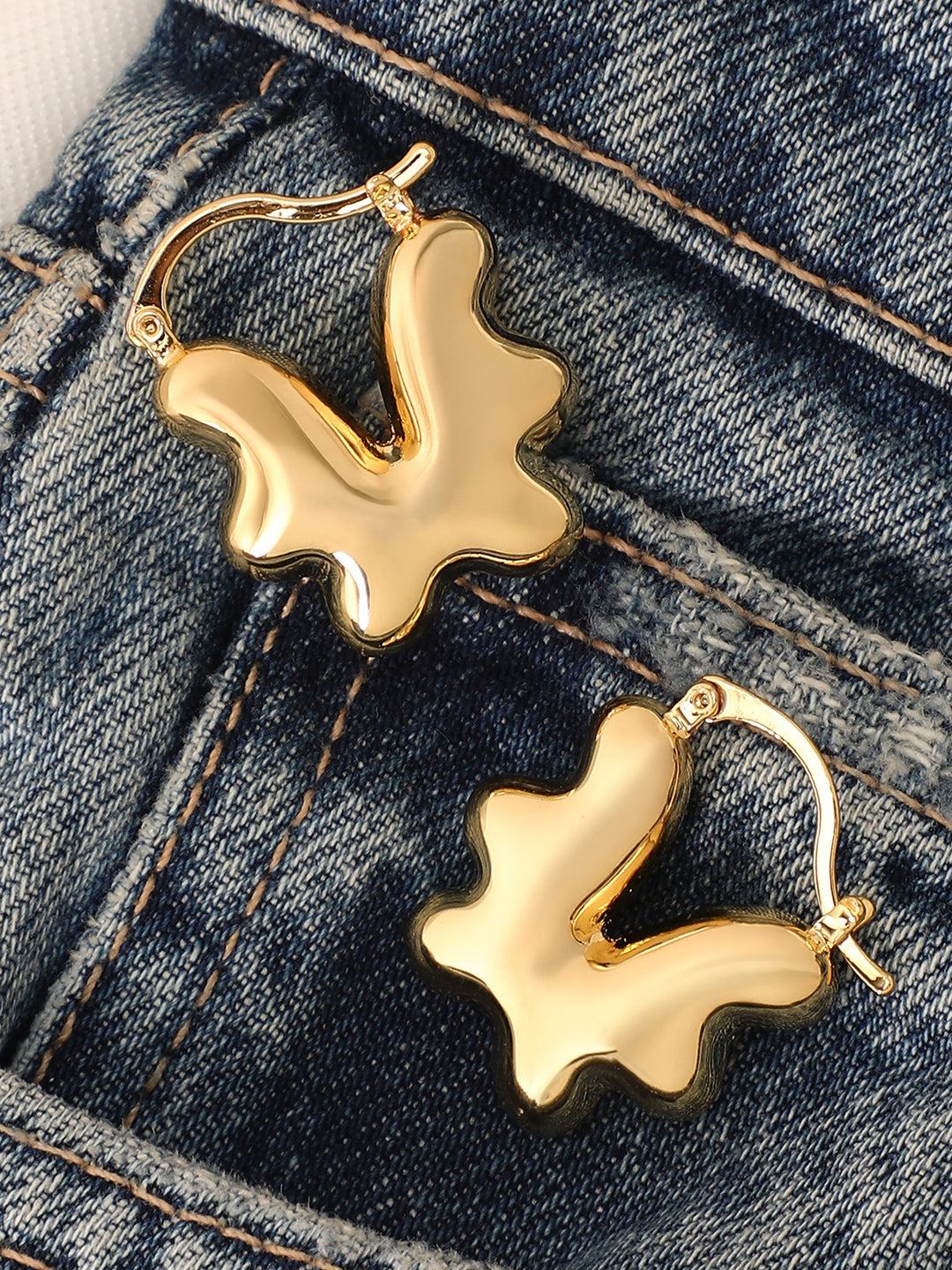 The Coronéa Hoop Earrings - California Gold