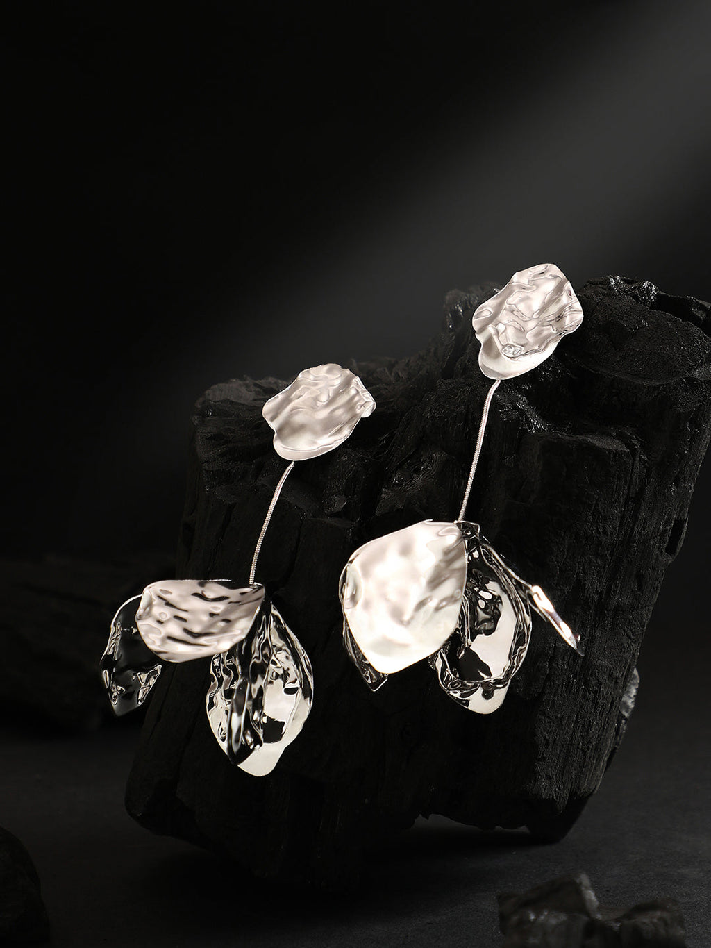 Haute Sauce The Dented Floretta Drop Earrings - Metallic Silver