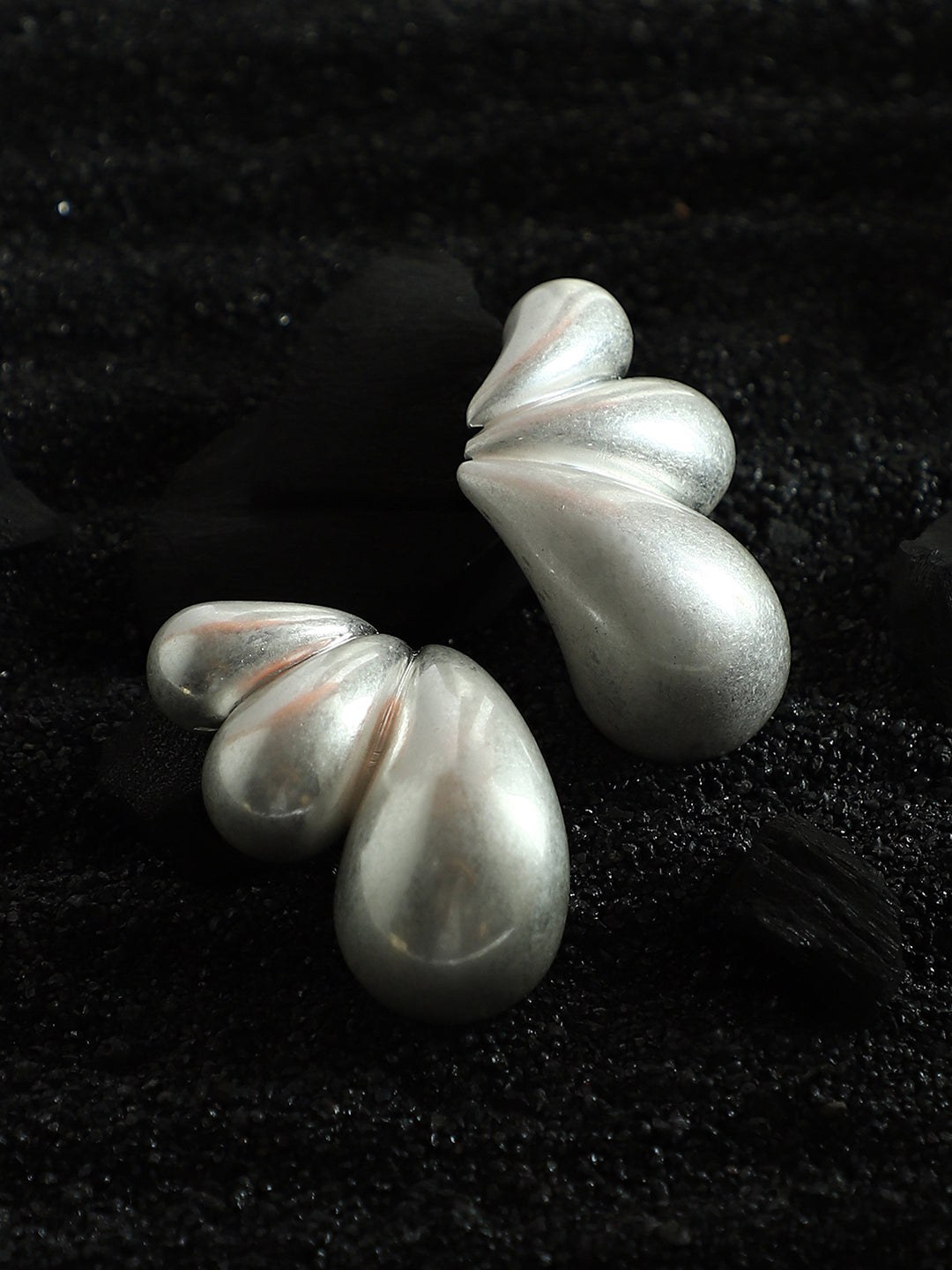 Haute Sauce The Puffy-Teardrop Drop Earrings - Metallic Silver