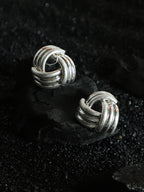 Haute Sauce The Small Ribbed-Intertwine Stud Earrings - Metallic Silver
