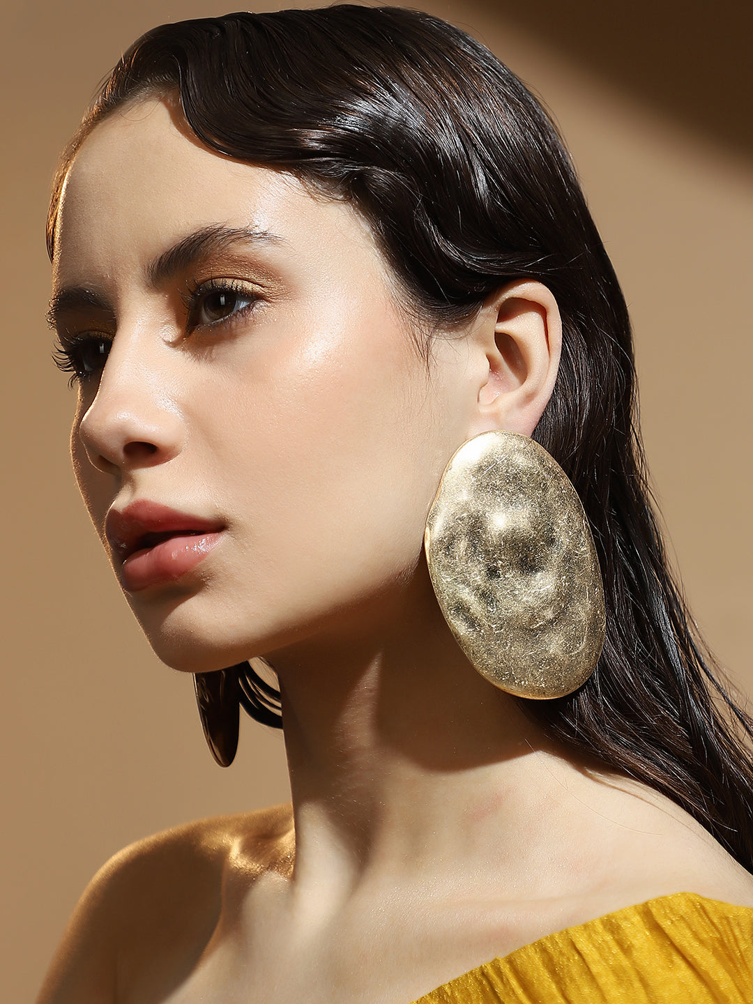 Haute Sauce The Dented-Plate Drop Earrings - California Gold