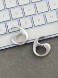 The Mid-Gloss Bolt Hoop Earrings - Chrome Silver