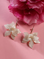 The La-Flora Hoop Earrings - Ivory White & California Gold