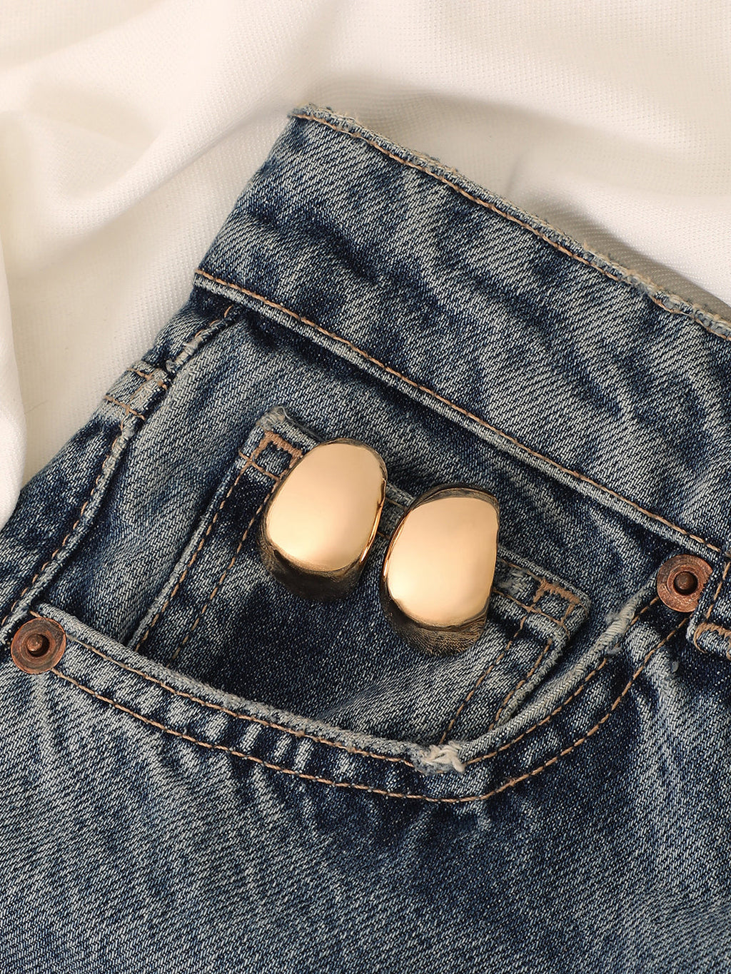 The Lamella Hoop Earrings - California Gold