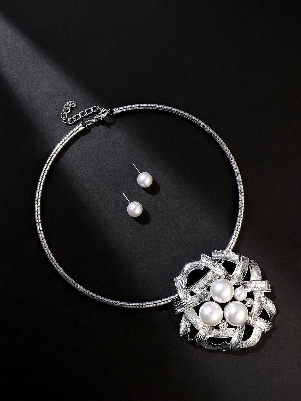The Pearl Bloom Jewellery Set - Silver