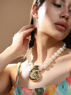 The Coquillage Perla Pendant Necklace - California Gold