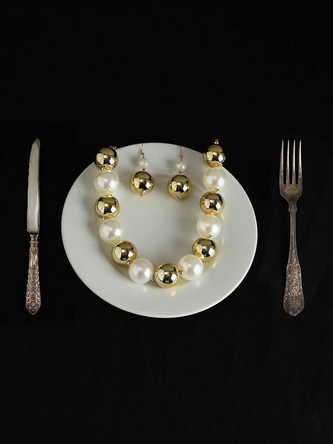 The Majesté Block Jewellery Set - Pearl White