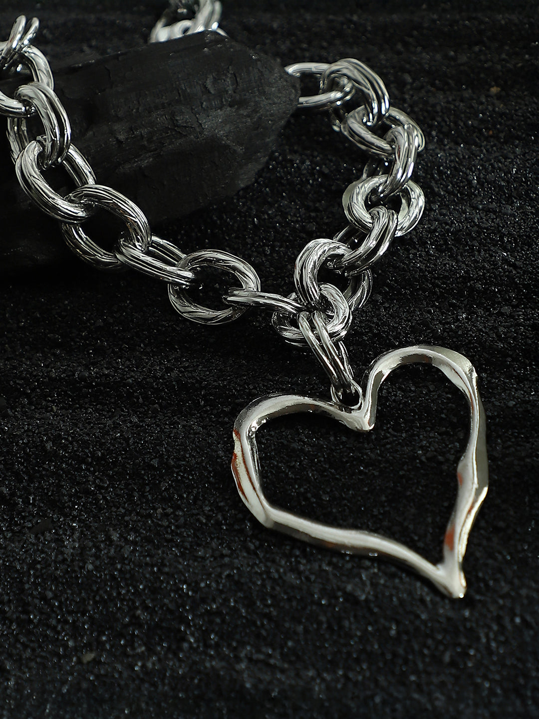 Haute Sauce The Coeur-Chain Statement Necklace - Metallic Silver