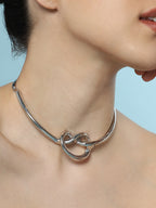 The Nodo Collar Necklace - Metallic Silver