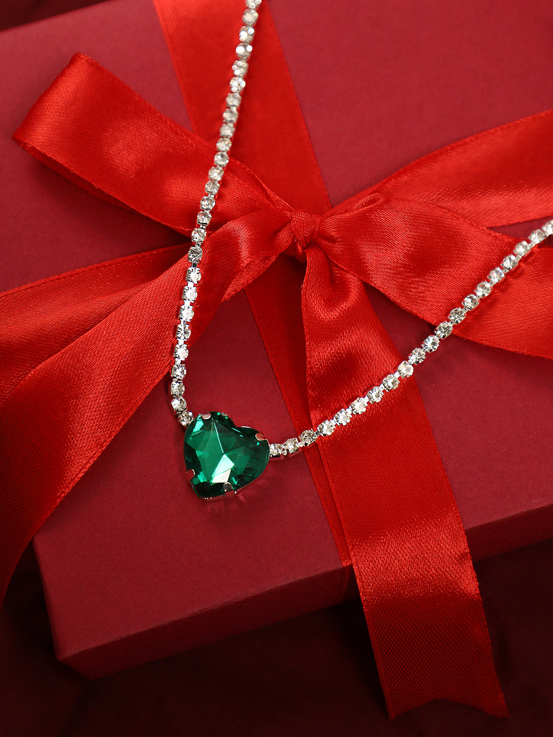 Haute Sauce Women's Cristal-Coeur Collar Necklace - Emerald Green