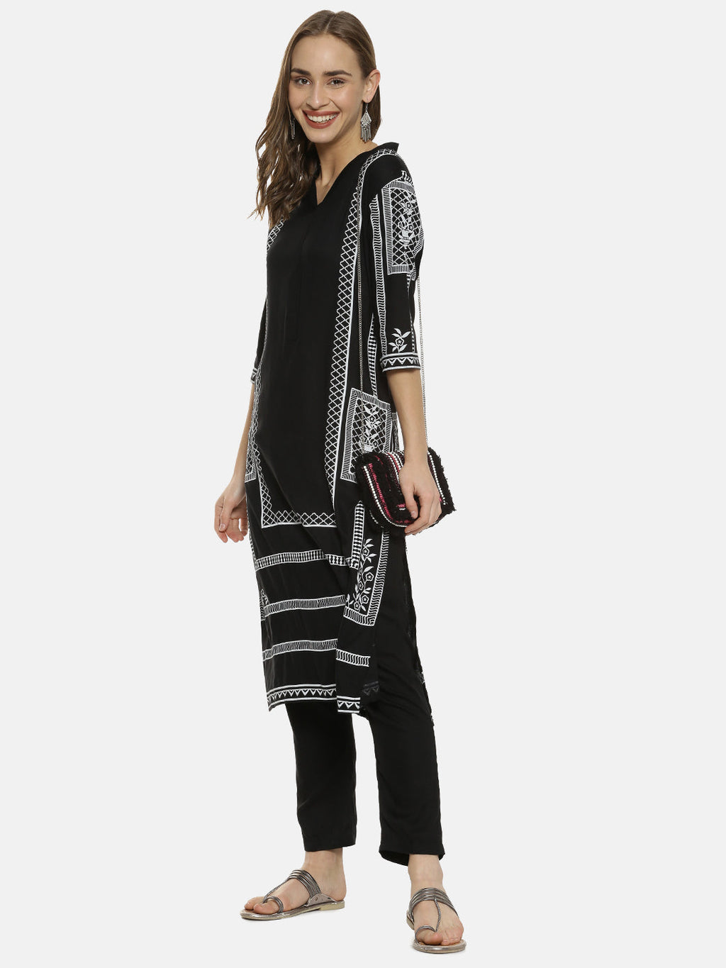 Geometric Print Kurta With Trousers Set