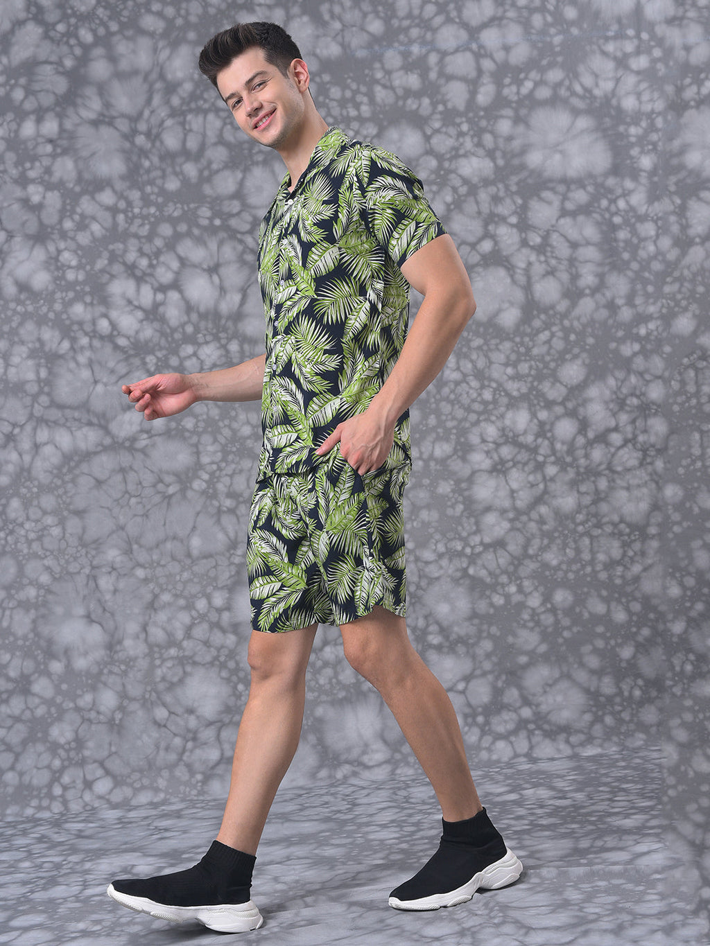 Campus Sutra Foliage Cluster Co-Ord Set