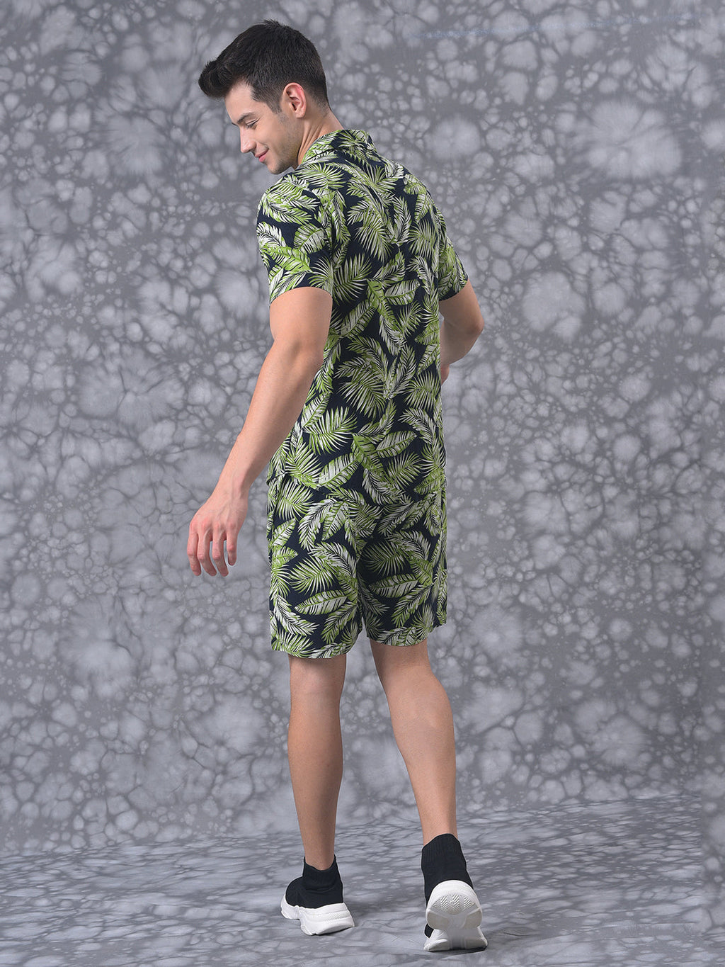 Campus Sutra Foliage Cluster Co-Ord Set