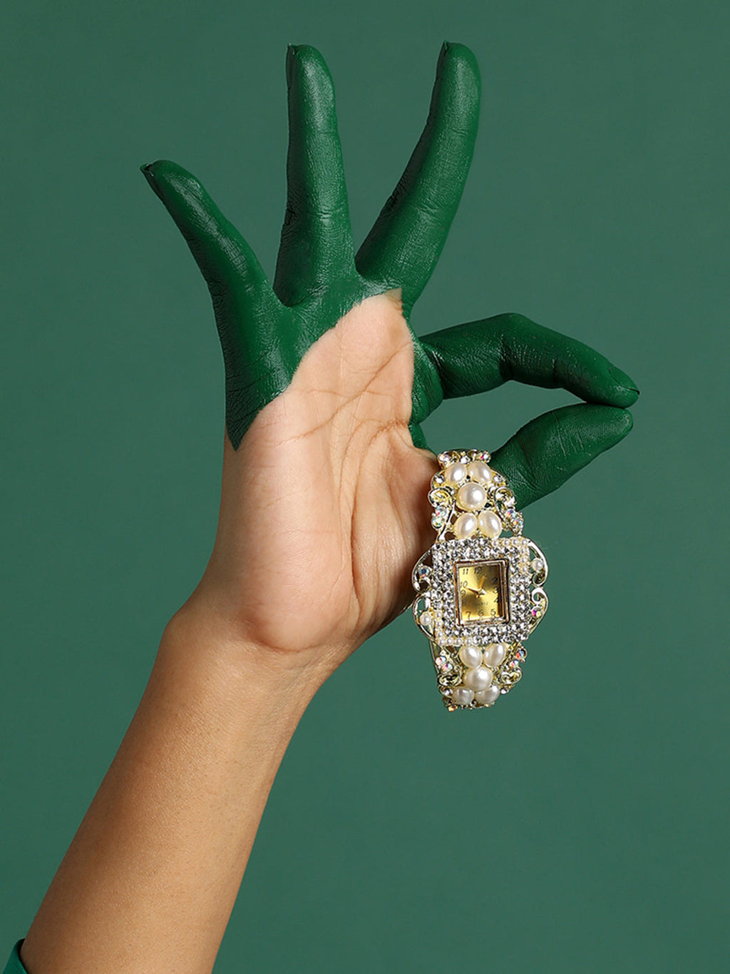 Siara Gold Watch