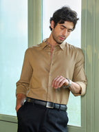 Campus Sutra Men's Solid Khaki Cotton Button-Down Casual Shirt