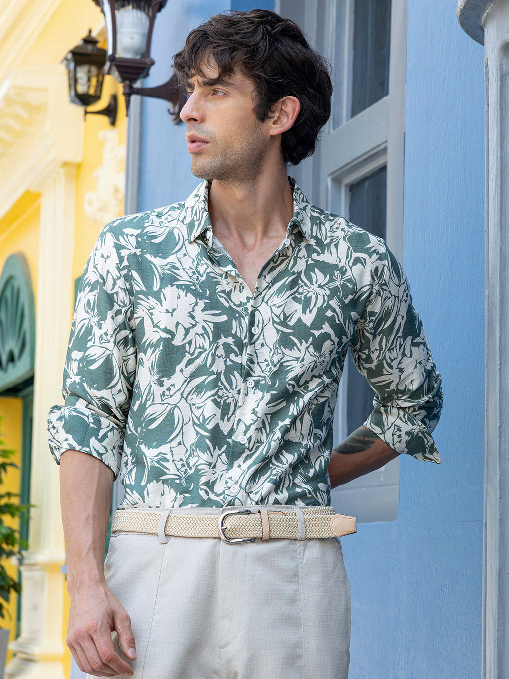 Campus Sutra Men's Sage Green Floral Printed Casual Shirt