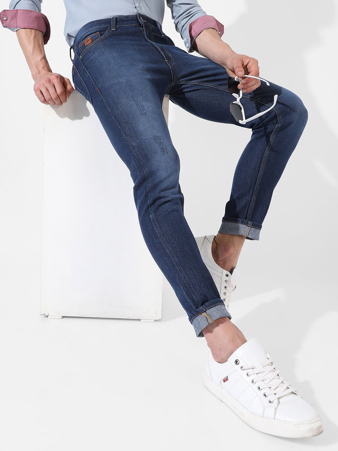 Campus Sutra Rolled Hem Denim Jeans