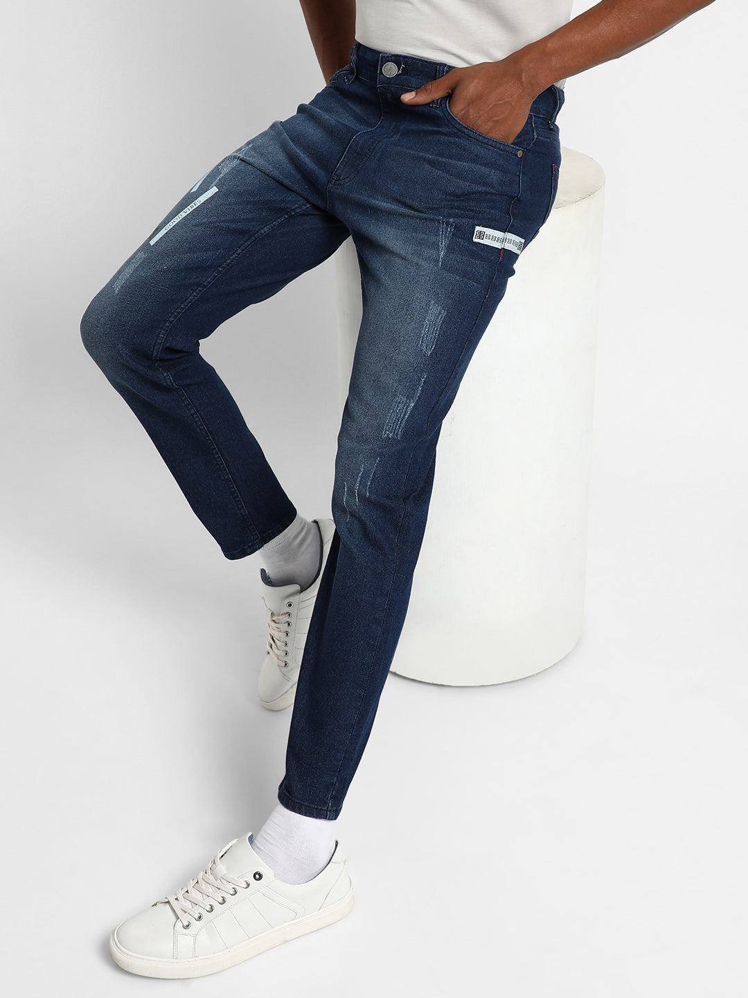 Campus Sutra Embroidered Patched Denim Jeans