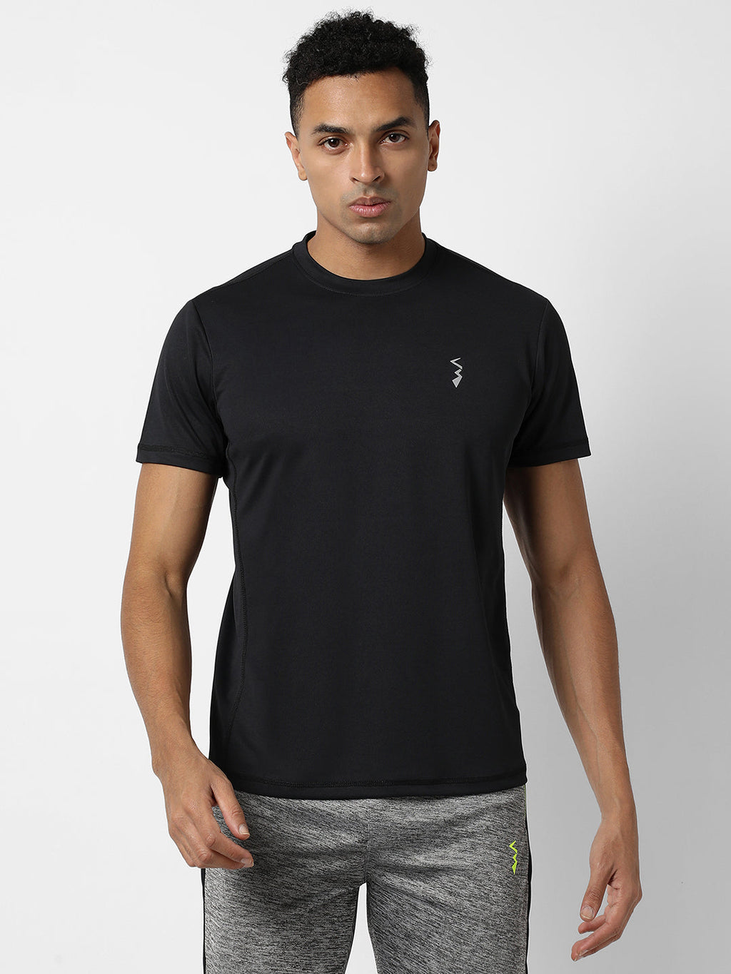 Campus Sutra Solid Activewear T-Shirt