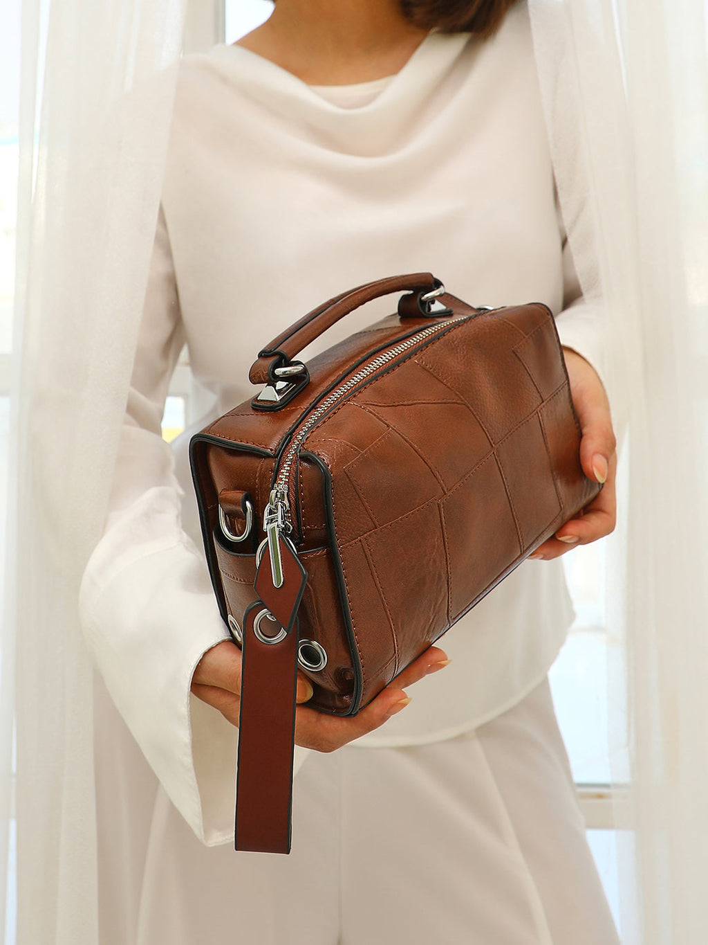 Haute Sauce The Clairemont Hand Bag - Chocolate Brown