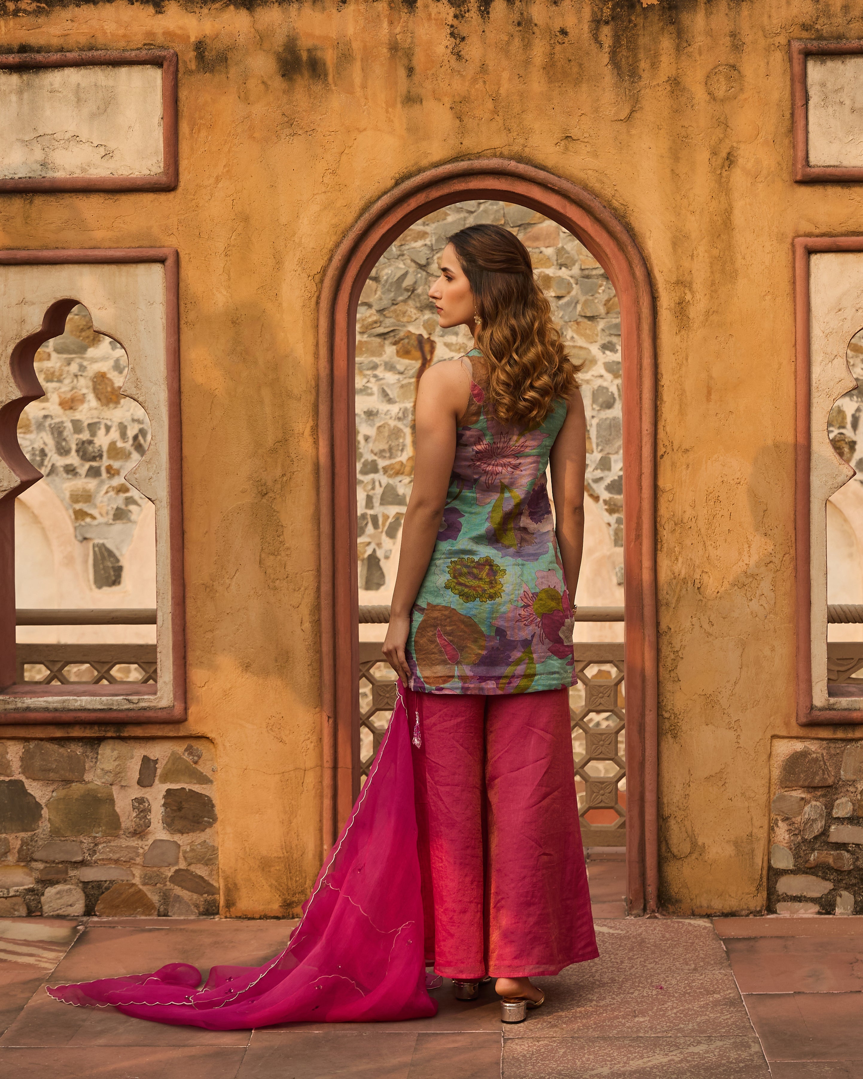 ShopKapaas Sunehri Kurti Set - With Dupatta