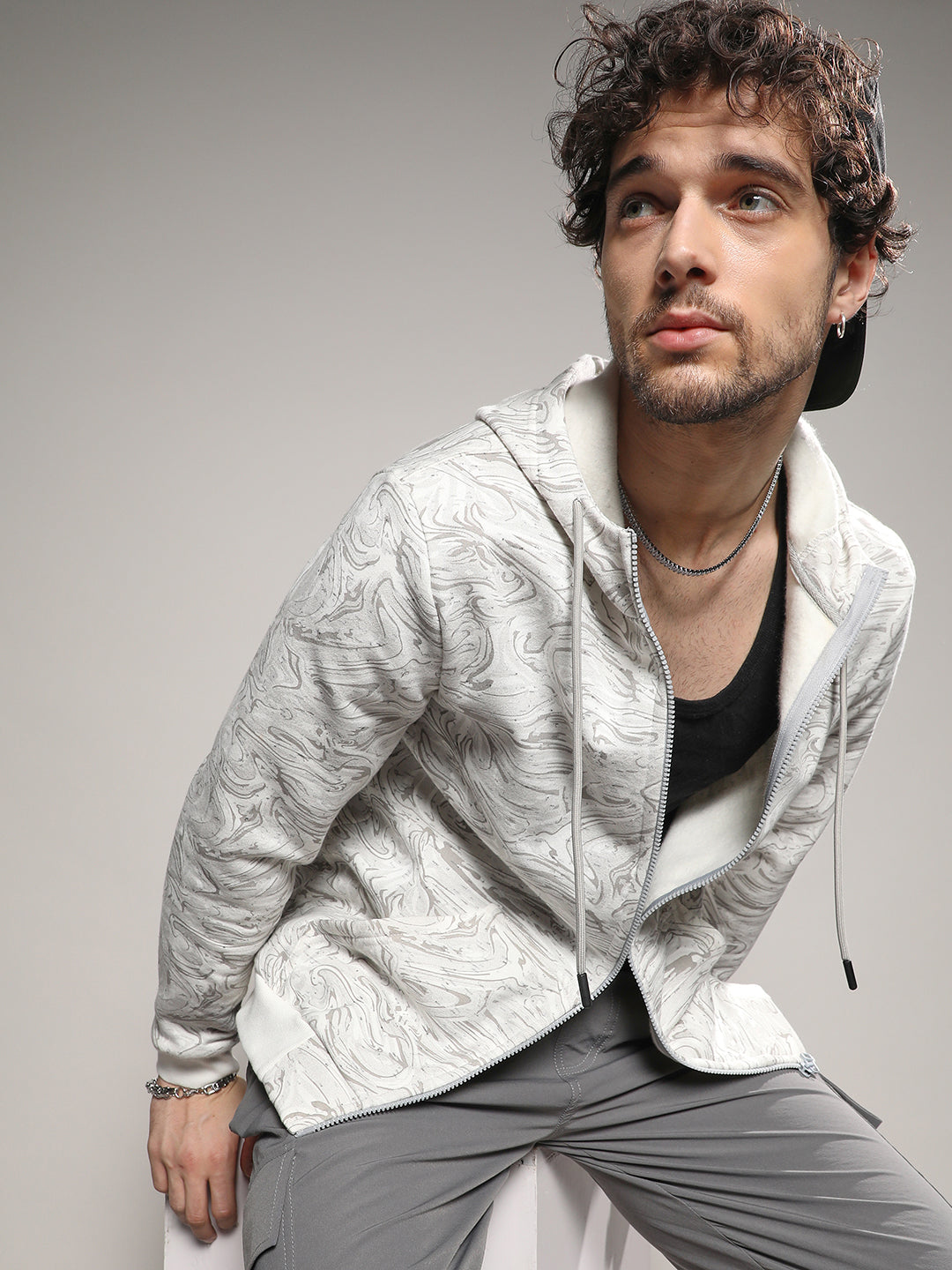 Campus Sutra Contrast Fluid Zip Front Hoodie