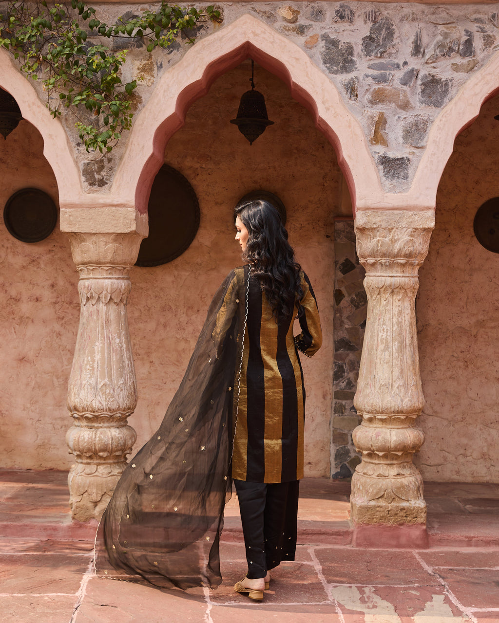 ShopKapaas Zareen Long Kurta Set - With Dupatta
