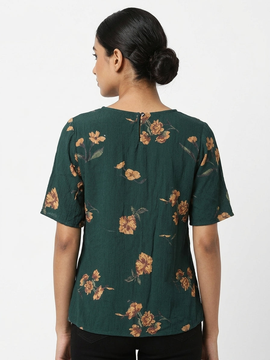 ONLY Women's Dark Green Floral Textured Top