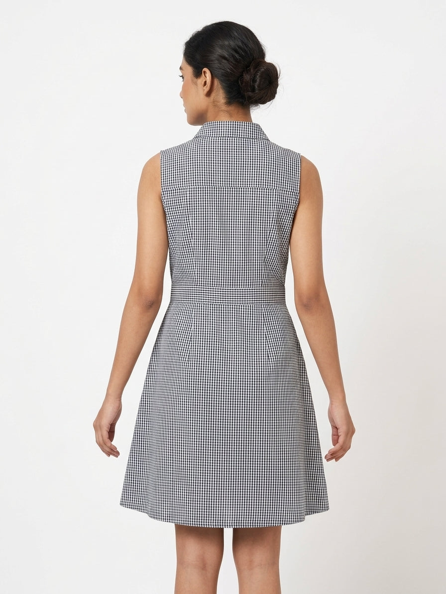 Women's Black & White Gingham Sleeveless Collared Dress