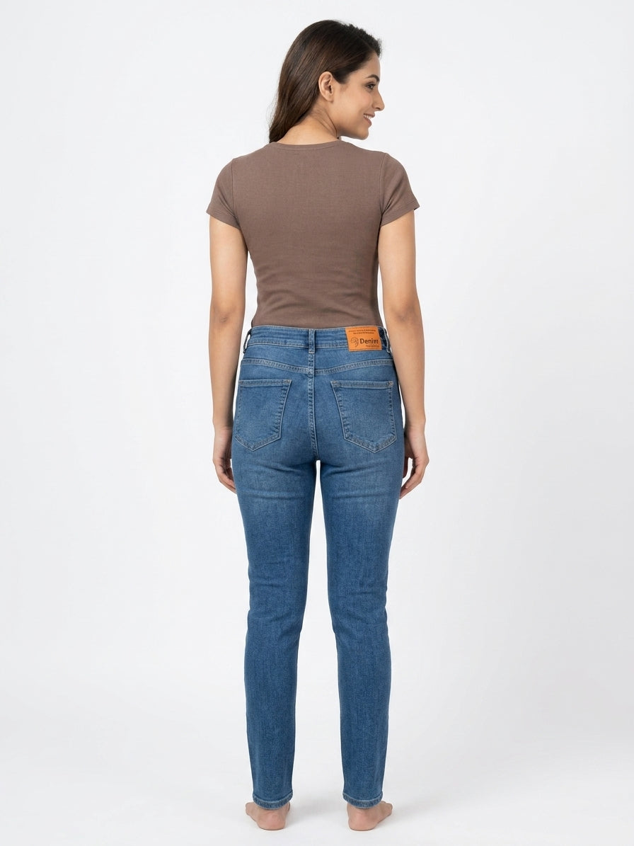 Women's Casual Blue Regular Fit Jeans