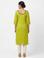 Women's Green Embellished Straight Kurti
