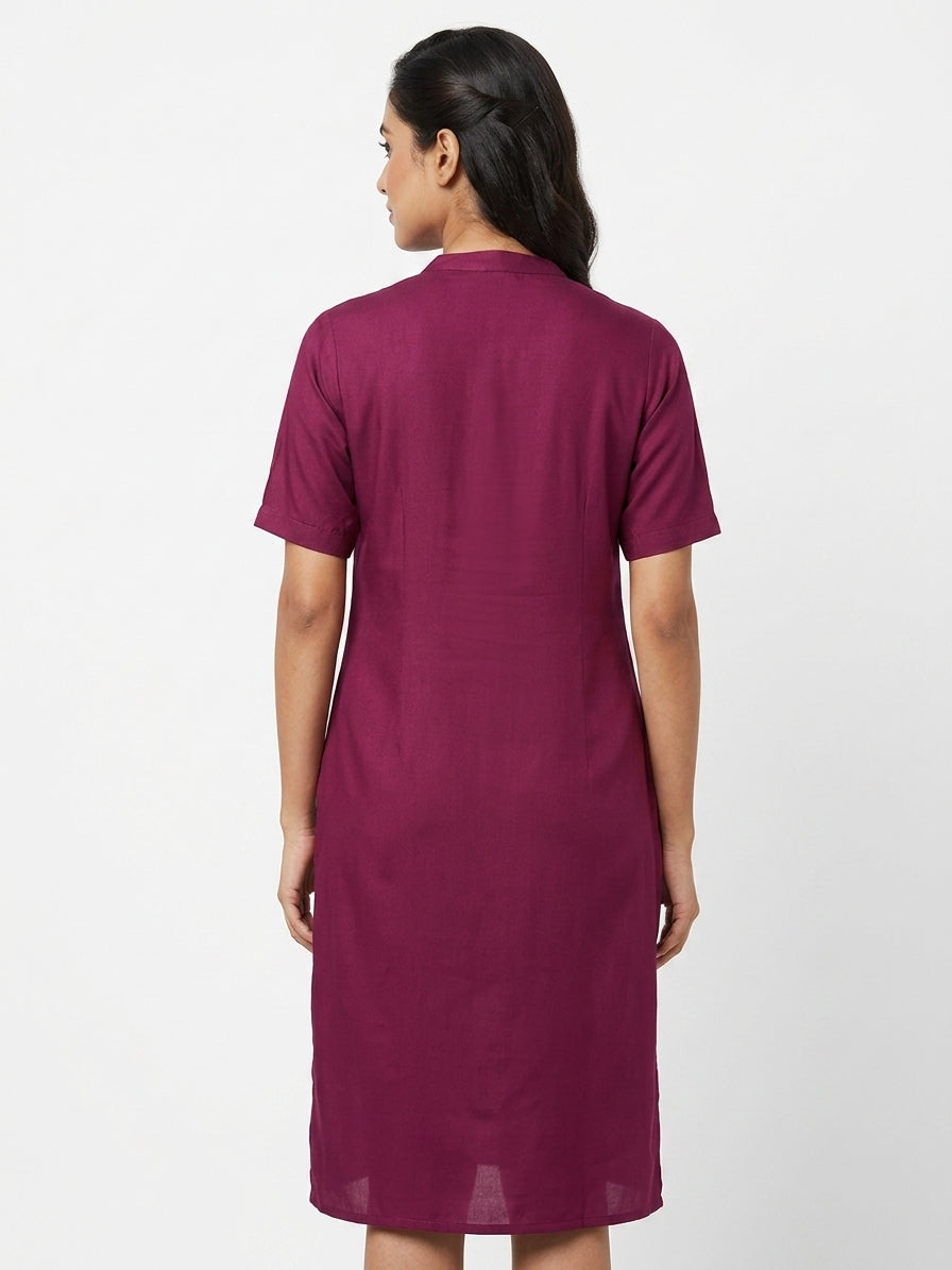 Women's Wine Solid Straight Kurti