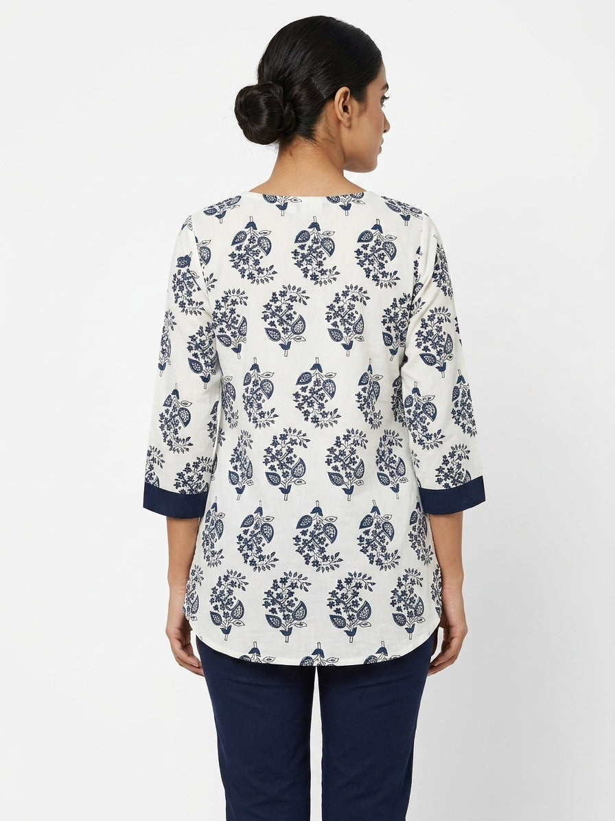White & Navy Floral Printed V-Neck Kurti