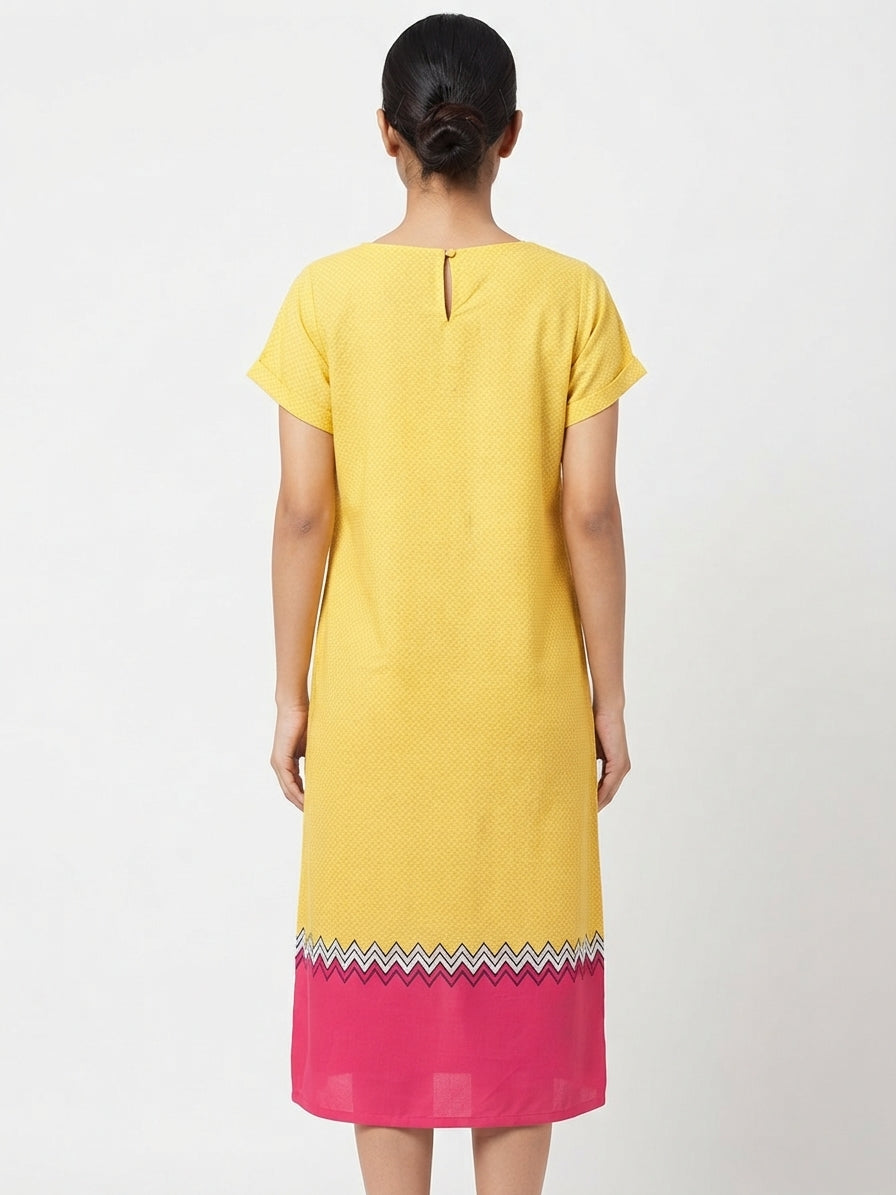 Women's Yellow & Pink Ethnic Print Straight Kurti