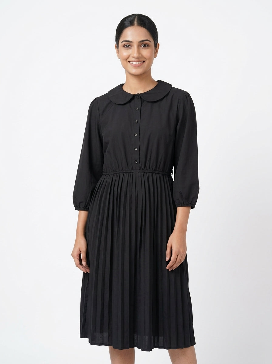Women's Black Peter Pan Collar Pleated Midi Dress