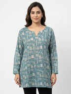 Women's Teal Abstract Print Relaxed Fit Tunic Top