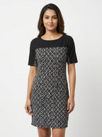 Black and White Geometric Print Short Sleeve Dress
