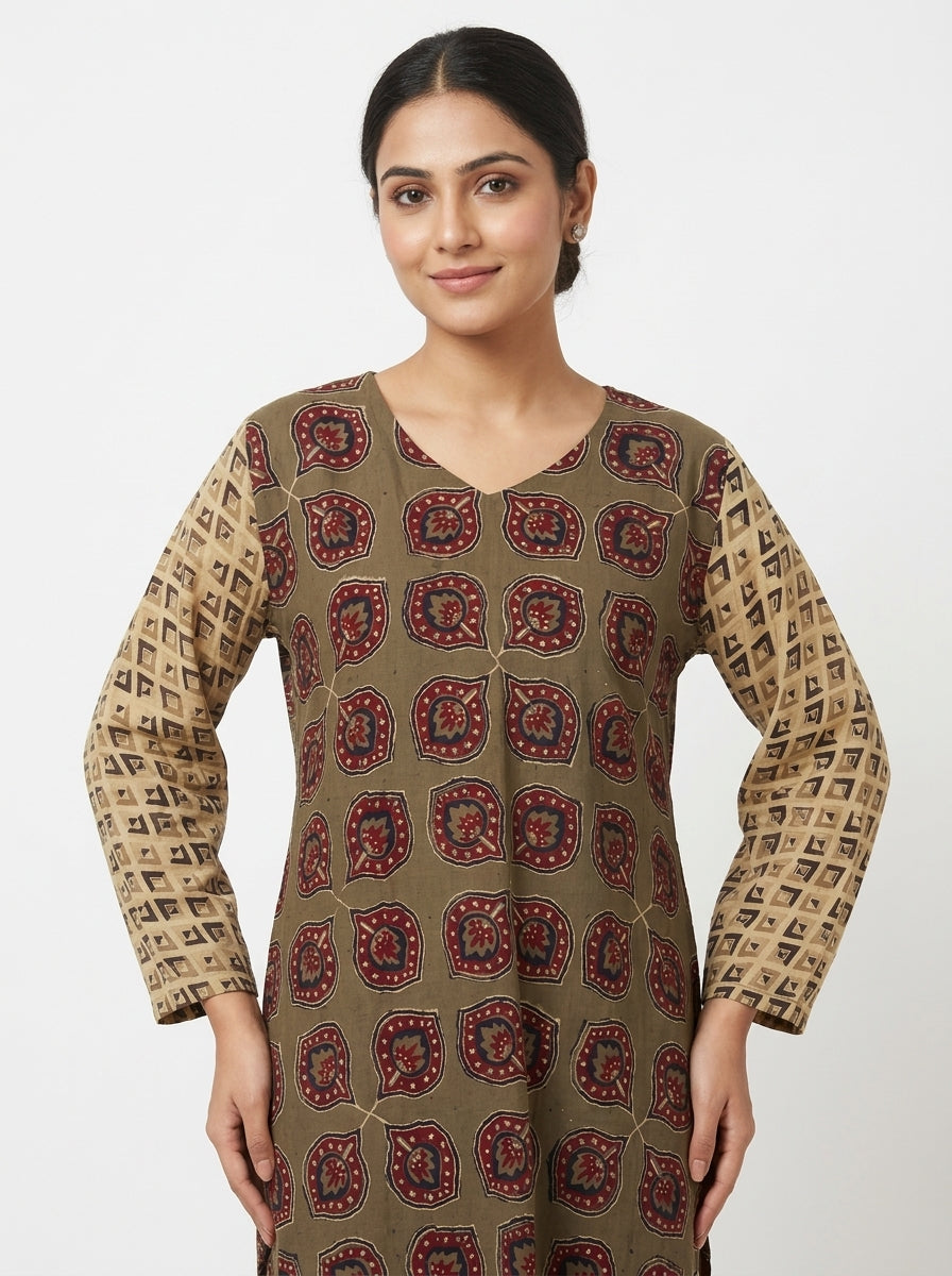 Multi-Color Ethnic Printed Regular Fit Kurti