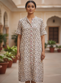 Off White Geometric Print Casual Kurti