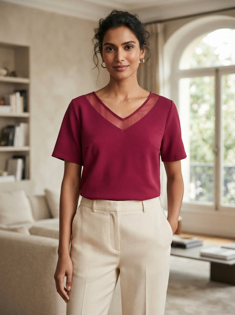 Women's Magenta  Textured V-Neck Short Sleeve Top