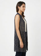 Women's Navy Floral Print Sleeveless Shrug