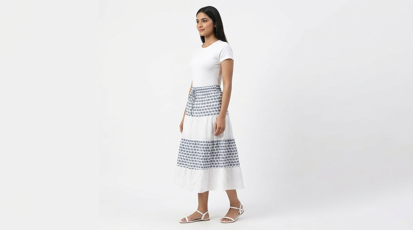 White & Blue Patterned Casual Skirt