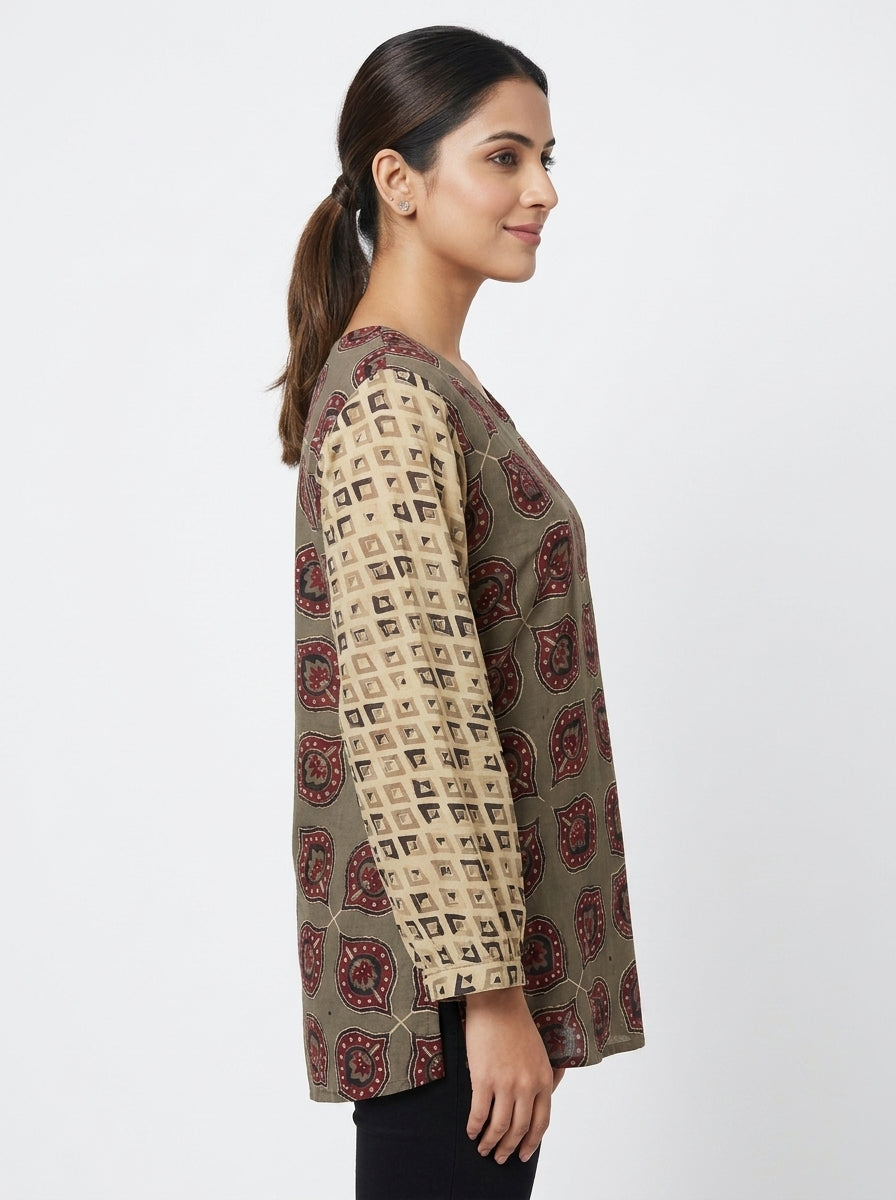 Multi-Color Ethnic Printed Regular Fit Kurti