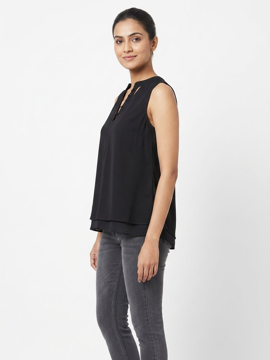 Women's Black Sleeveless V-Neck Solid Casual Top
