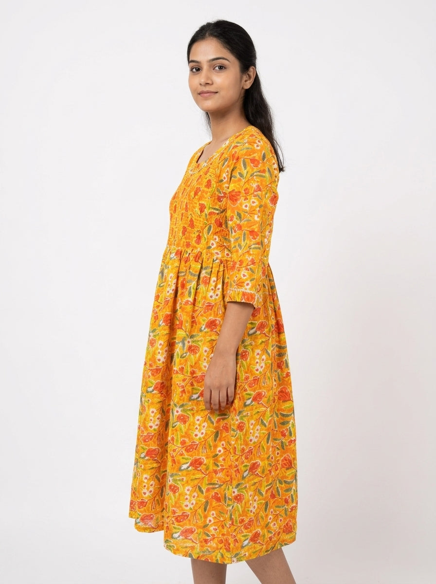 Women's Yellow Floral Print Smocked Flared Dress