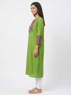 Green Ethnic Print V-Neck Kurti