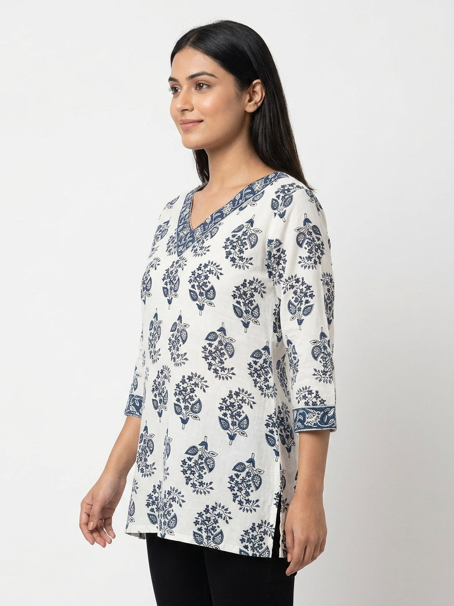White & Navy Floral Printed V-Neck Kurti