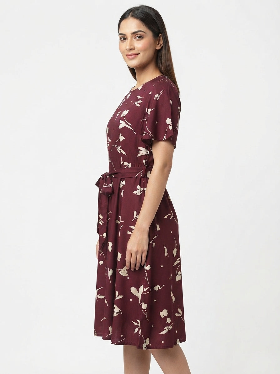 Burgundy Floral Printed Tie-Waist Regular Fit Dress