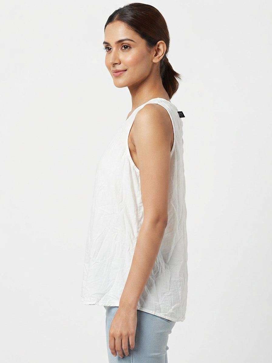 White Solid Sleeveless Relaxed Fit Top