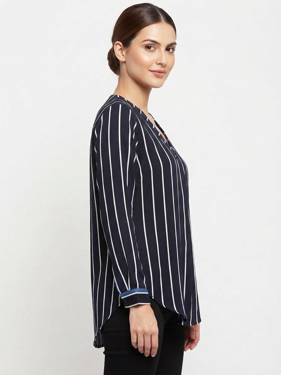 Women's Black & White Striped V-Neck Long Sleeve Top
